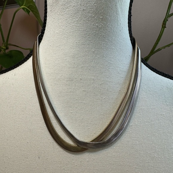 Elegant Gold and Silver Necklace - Picture 2 of 14